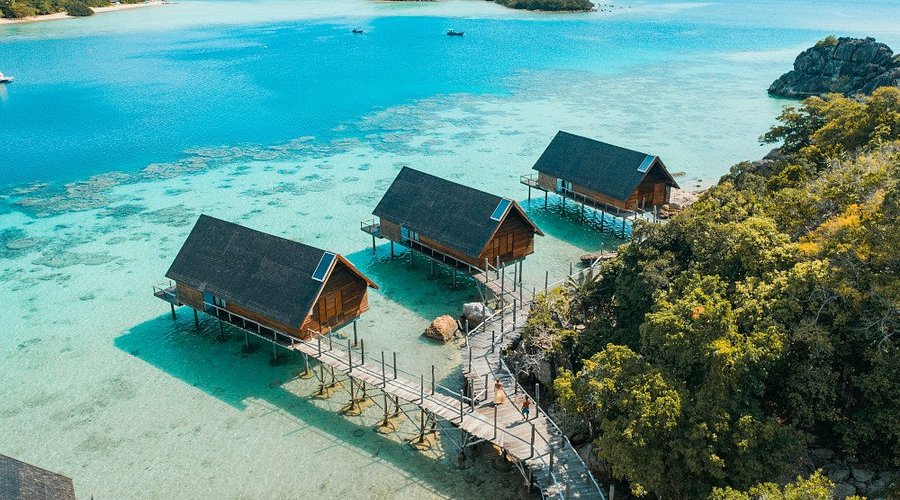 Overwater Bungalow Riau: Pengalaman Menginap Tak Terlupakan