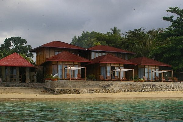 Tanta Moon Villas Siladen: Surga Romantis di Tengah Laut Bunaken