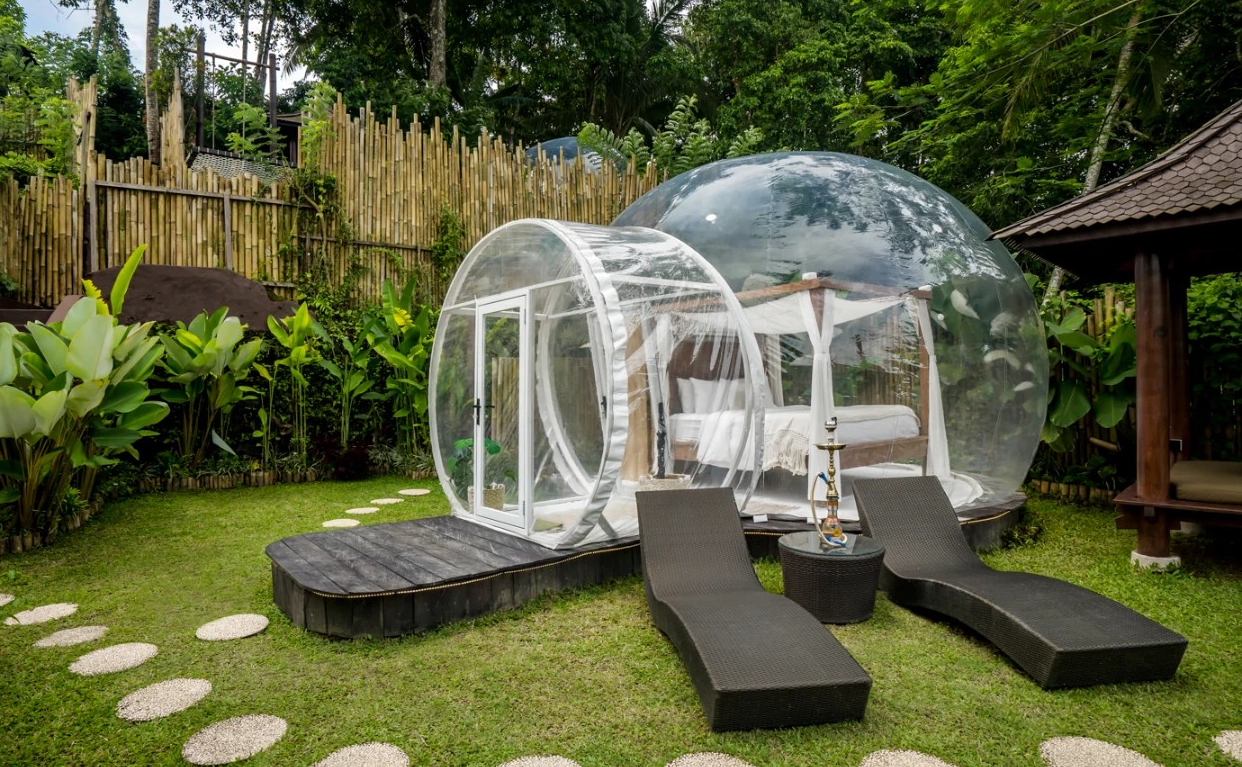 The Bubble Hotel Bali: Glamping Futuristik dengan Pemandangan Langit!